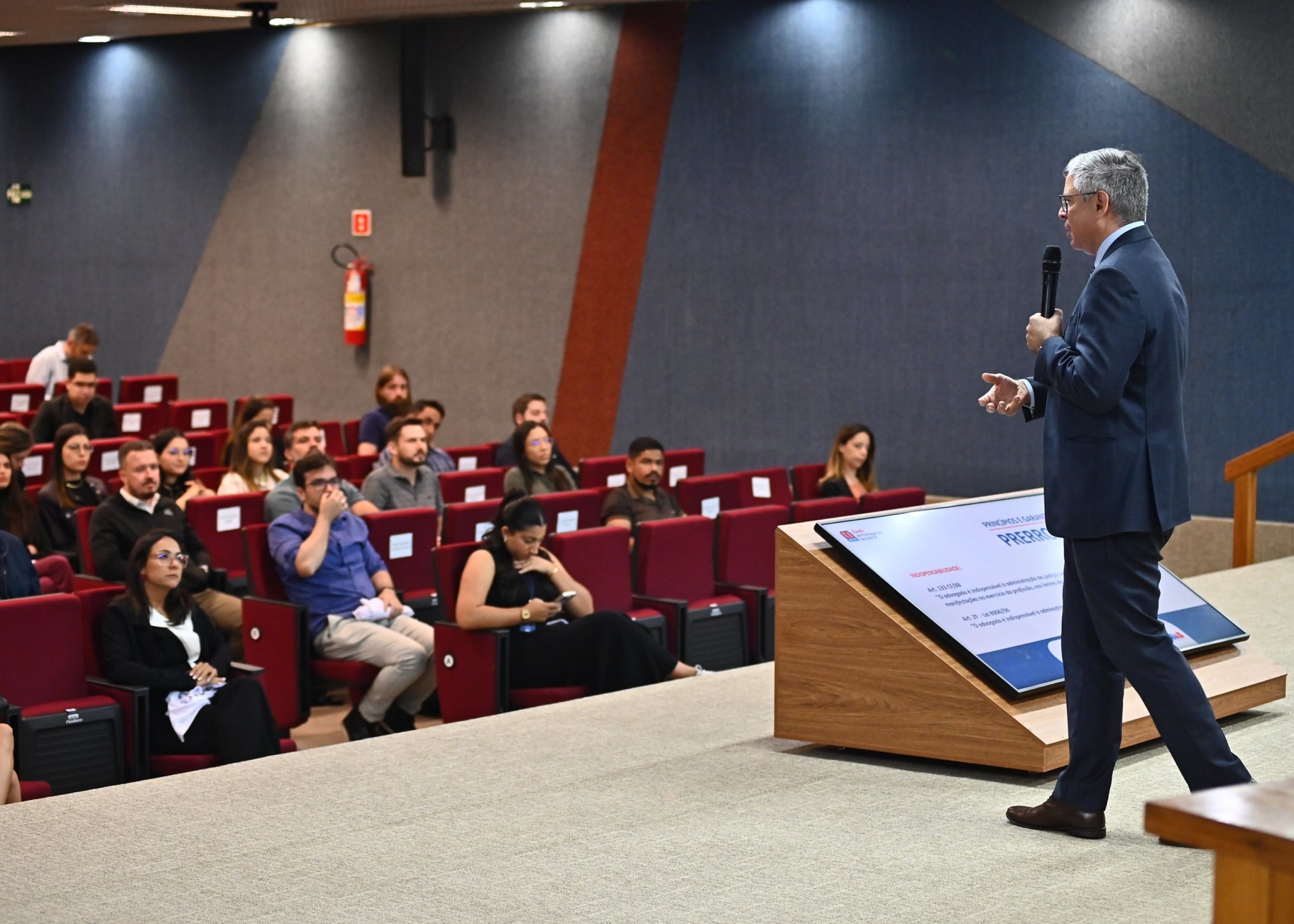 ESA – Escola Superior de Advocacia
